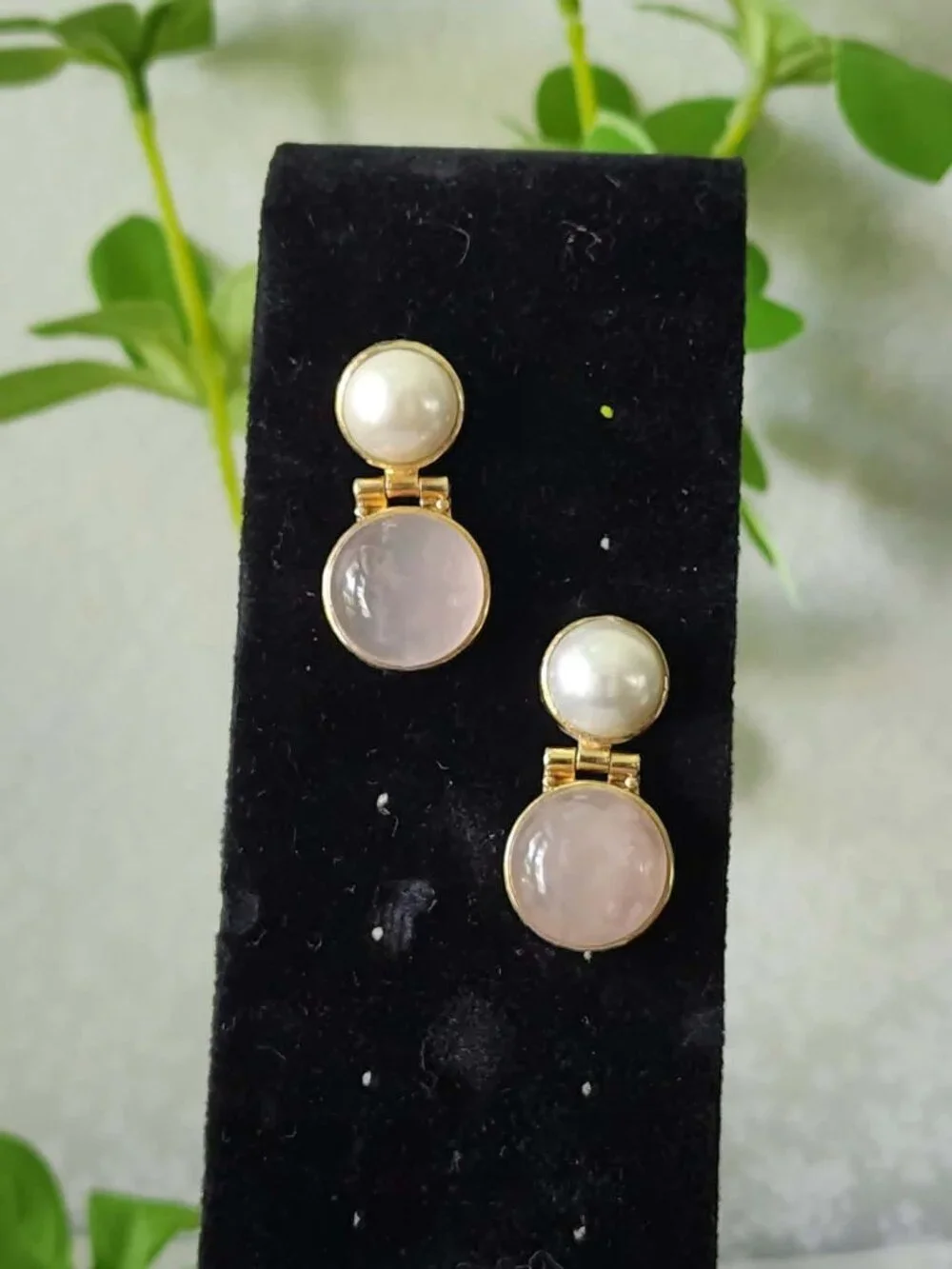 Vintage 80s 90s Julie Signed Gold-Plated Door Knocker Earrings Rose Quartz Pearl